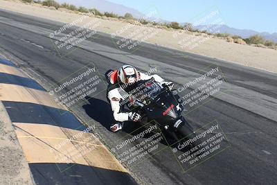 media/Dec-01-2025-Moto Forza (Mon) [[2daa91e15f]]/2-Intermediate Group/Session 4 (Turn 10 Inside)/